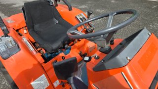 Tractor Kubota B1-17 4x4 Usado