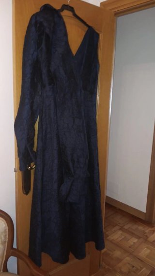 Elegante vestido azul marino