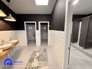 Local comercial en venta en Vallobín - La Florida en Oviedo