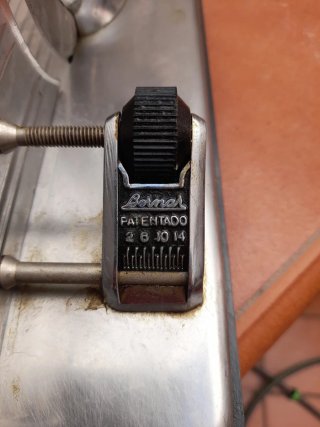 Cortafiambres vintage BERMAR