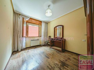 Piso en venta en La Villa - Bazuelo en Mieres