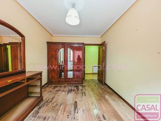 Piso en venta en La Villa - Bazuelo en Mieres