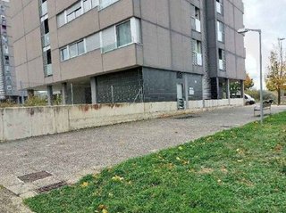 Local comercial en venta en Salburua en Vitoria-Gasteiz