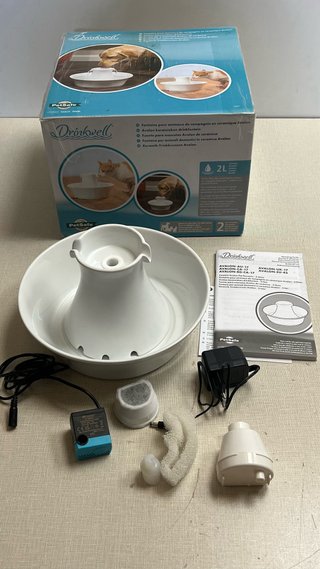 Fontana in ceramica per cani e gatti