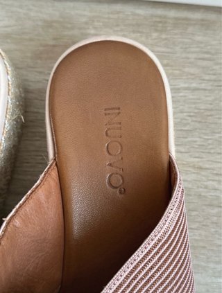 Sandalias cuña tiras cruzadas rosa beige