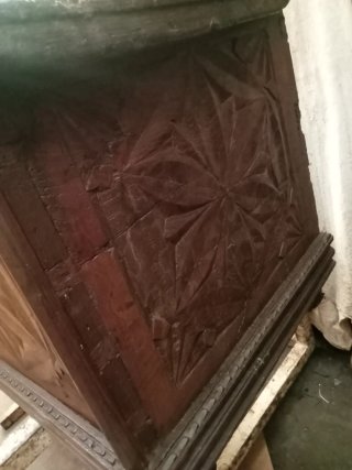 +200 AÑOS ARCA CASTAÑO TALLADA BUEN ESTADO