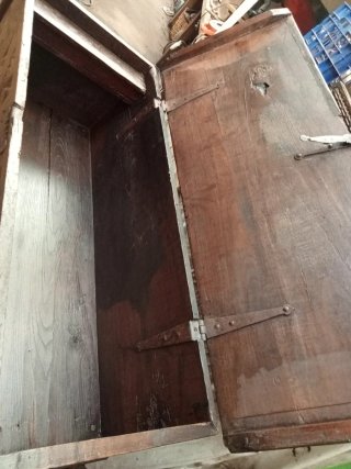 +200 AÑOS ARCA CASTAÑO TALLADA BUEN ESTADO