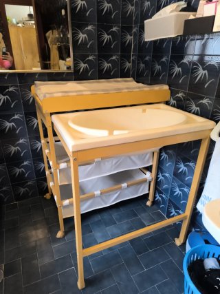 Cambiador bañera bebé madera