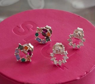 2 Pares Pendientes Aros Multicolor y Estrellas