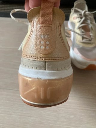 Zapatillas Nike Mujer Beige y Rosa