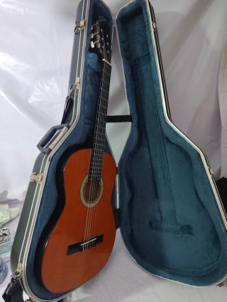 Guitarra Clásica Messina 4/4 + Funda Rígida