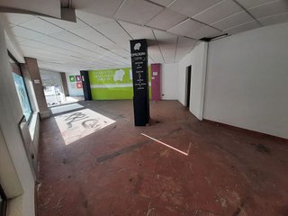 Local comercial en alquiler en Calvario - Santa Rita en Vigo