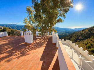 Chalet en venta en Pinares de San Antón en Málaga