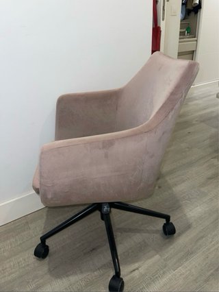 Silla de escritorio Westwing rosa terciopelo