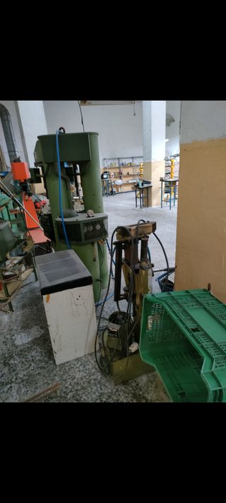 Jubilación máquinas para zapatos. 300 € cada una
