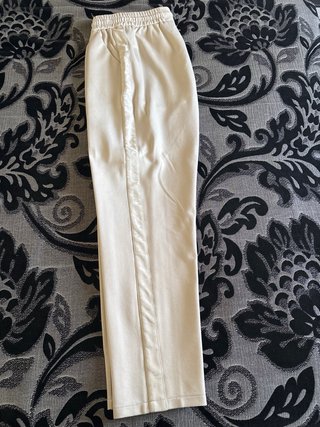 Traje Lola Casademunt Beige y Dorado