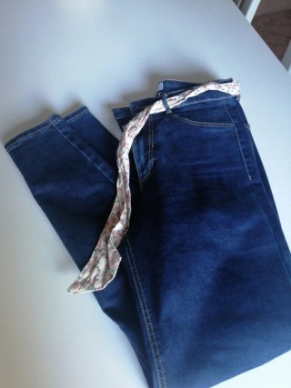 Pantalón Zara