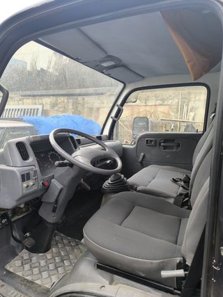 Nissan Cabstar Camión Basculante