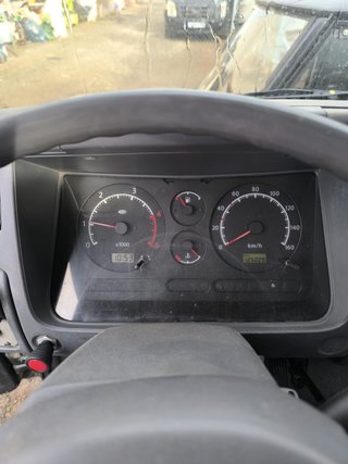 Nissan Cabstar Camión Basculante