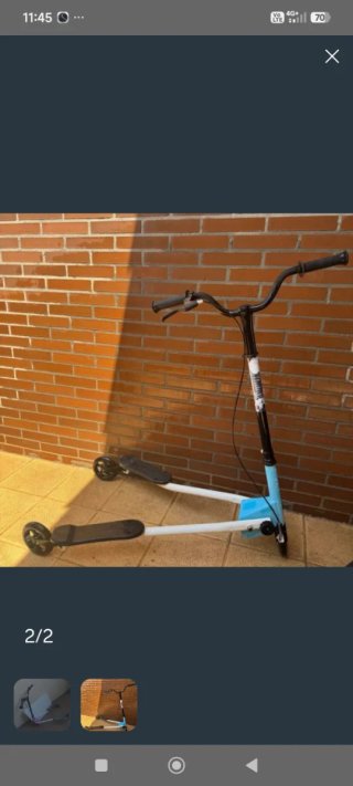 Patinete azul