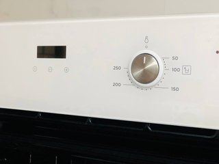 Horno Multifunción ARTICA 70L Blanco Con Tara