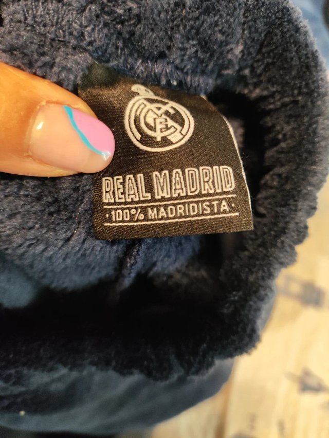 Pijama Real Madrid Coral Fleece talla 6 años
