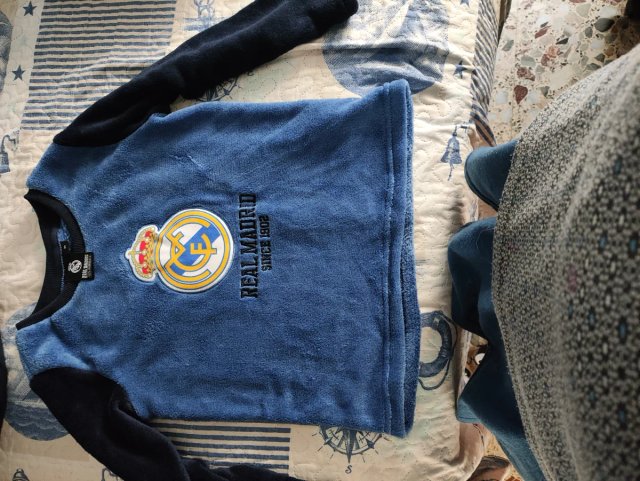 Pijama Real Madrid Coral Fleece talla 6 años