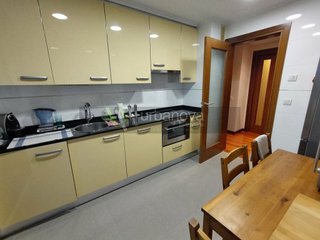 Piso en venta en Portillejo - Valdegastea en Logroño