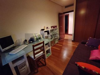 Piso en venta en Portillejo - Valdegastea en Logroño