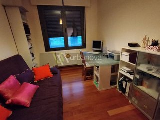 Piso en venta en Portillejo - Valdegastea en Logroño