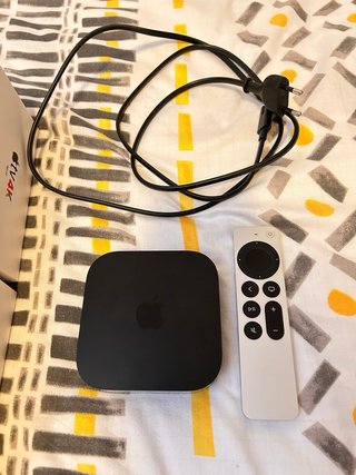 Apple TV 4K 3ª Gen Wi-Fi + Funda
