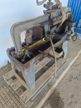 Sierra de vaivén industrial