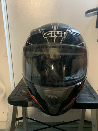 Casco de moto GIVI negro