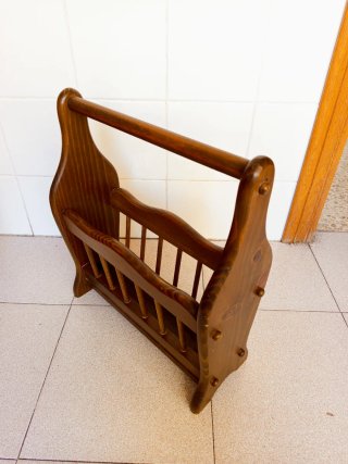 Revistero de madera. OFERTAAAAAA