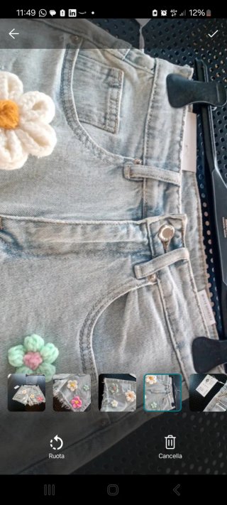 Pantaloncini jeans corti con fiori XS