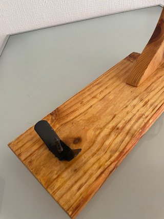 Jamonero de madera y metal