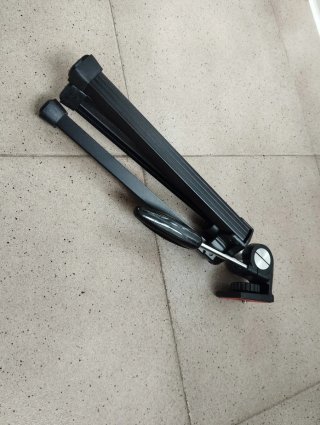 Trípode para cámara o móvil con funda