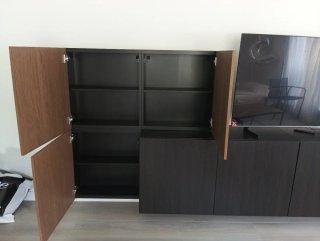 Mueble modular salón negro y madera