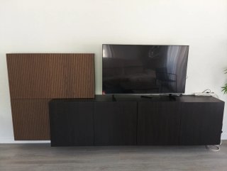 Mueble modular salón negro y madera