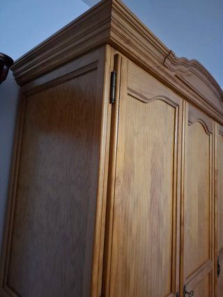 Armario vintage de madera