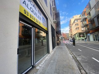 Local comercial en alquiler en Centre - Estació en Sant Cugat del Vallès