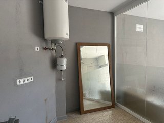 Local comercial en alquiler en Montilivi - Palau en Girona