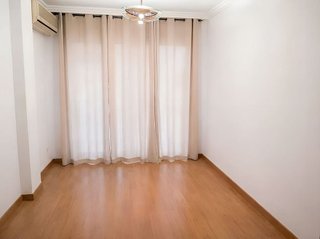 Edificio en venta en Joc de la Bola - Camps d'Esports - Ciutat Jardí - Montcada en Lleida