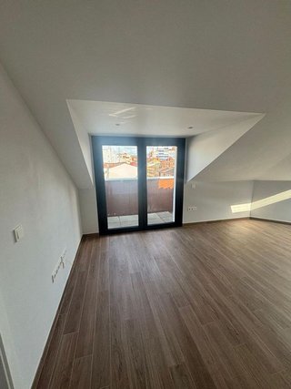 Ático en alquiler en Laviada en Gijón