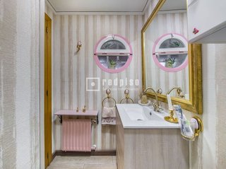 Casa adosada en venta en Valderas - Los Castillos en Alcorcón
