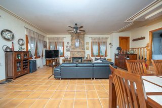 Chalet en venta en Novelda