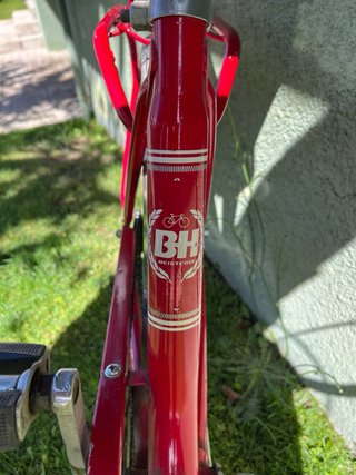 Bicicleta BH Clásica Roja