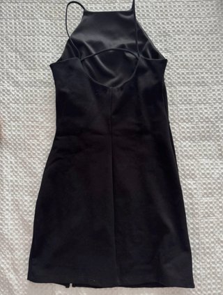 Vestido mini Stradivarius tirantes negro