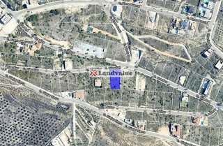 Terreno en venta en Zubia (La)