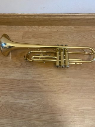 Trompeta Yamaha YTR-1335 en Si bemol